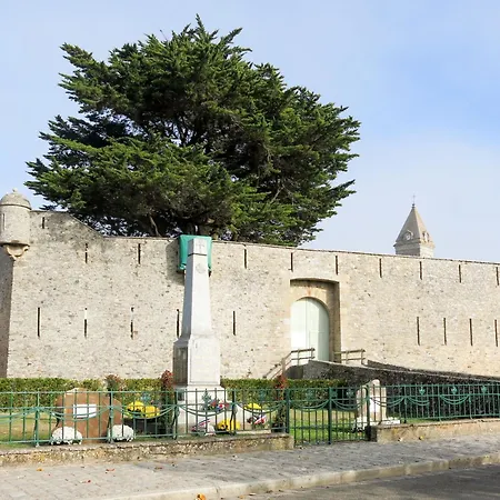 Charme De La Grande Bosse By Interhome