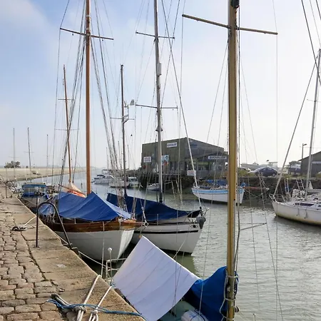 Charme De La Grande Bosse By Interhome Vakantiehuis L'Epine (Vendee)